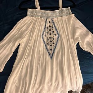 Beautiful flowing boho top